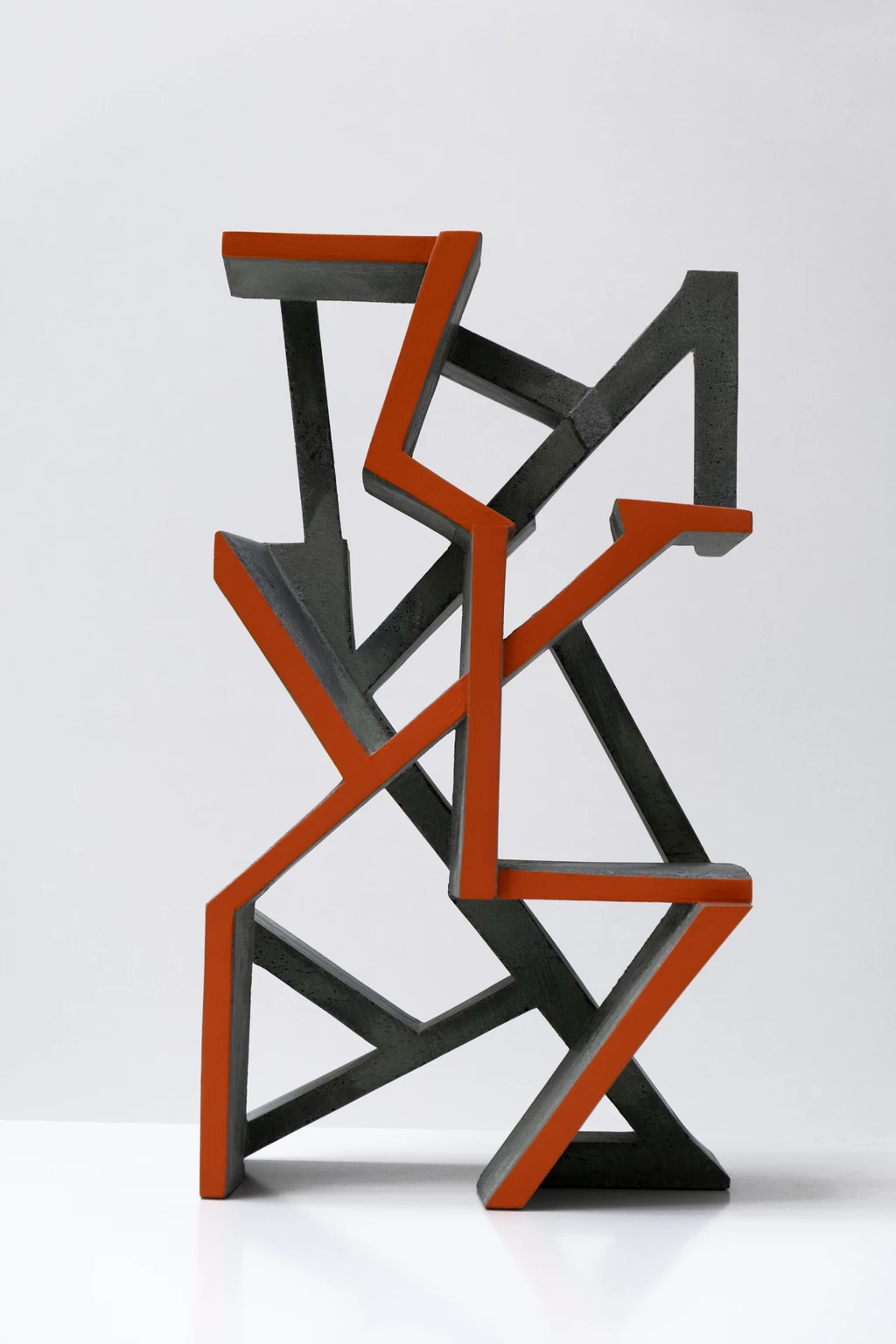 Biner 4., 2020 - colored and painted concrete, 52,5 X 29,5 X 17,5 cm