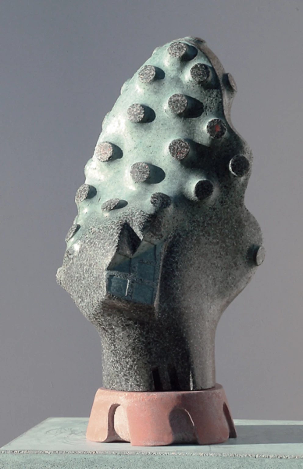 Spirál Transzformáció IV., 1999 - anyagában színezett beton, 44 x 23 x 15 cm