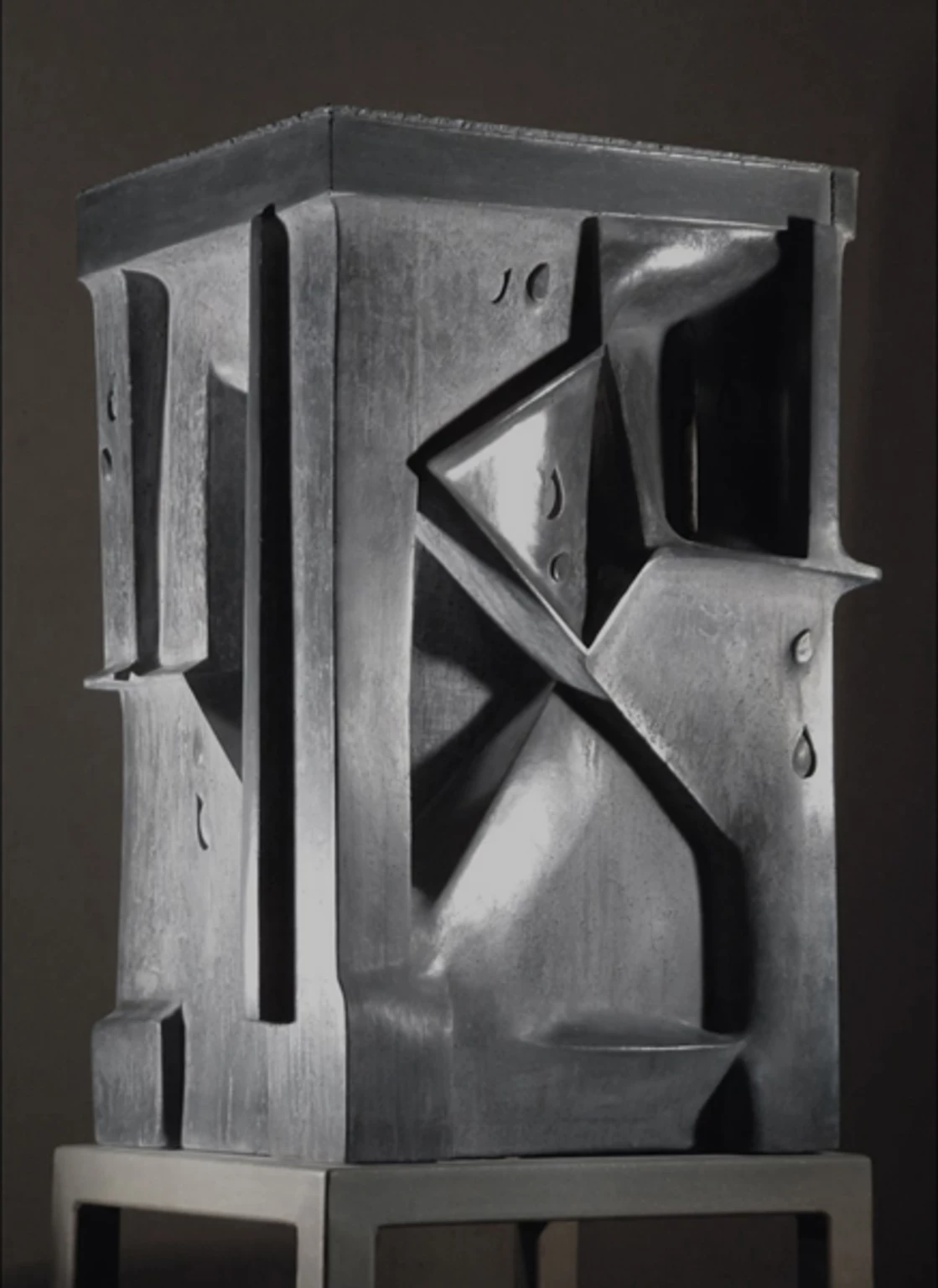 SHOAH I., 2004 - silver, concrete, 73 x 44 x 44 cm