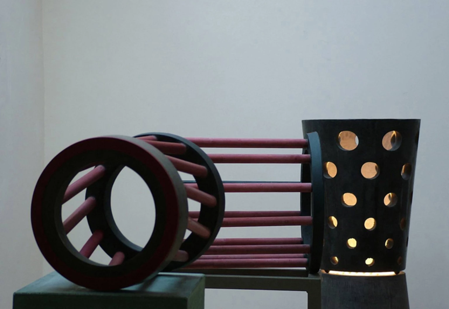 Létrekelt semmi - kiállítási enteriör, 2006