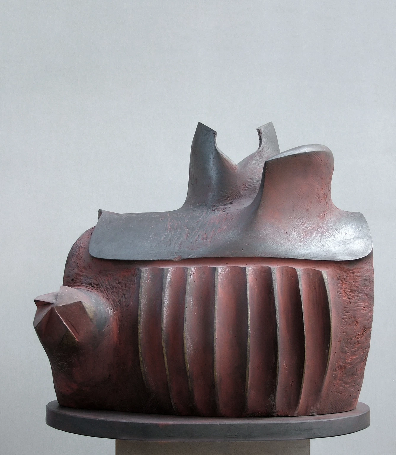 Warrior (large) II., 1988 - patinated plaster, 65 x 67 x 45 cm
