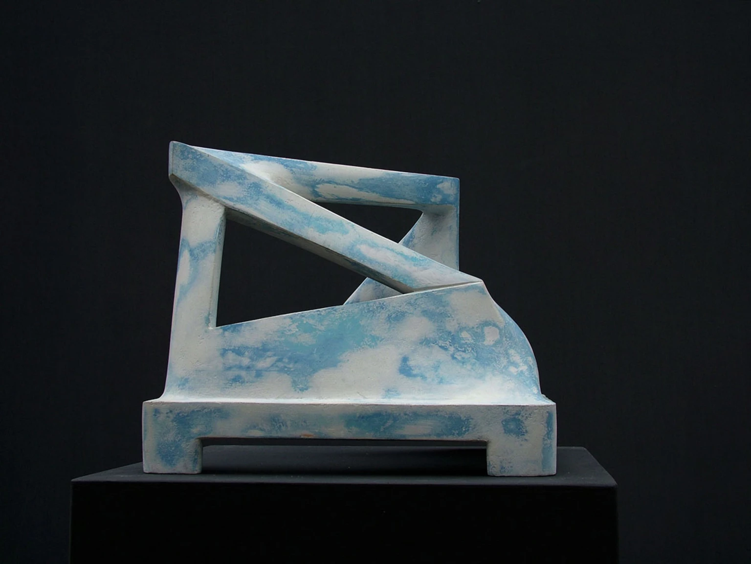 Architektonikus vázlat I., 1990 - festett gipsz, 22,7 x 26,5 x 26,5 cm