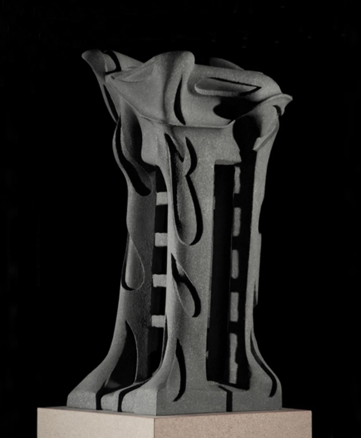 Eső előtt, tűz után III., 2009 - beton, 68 cm