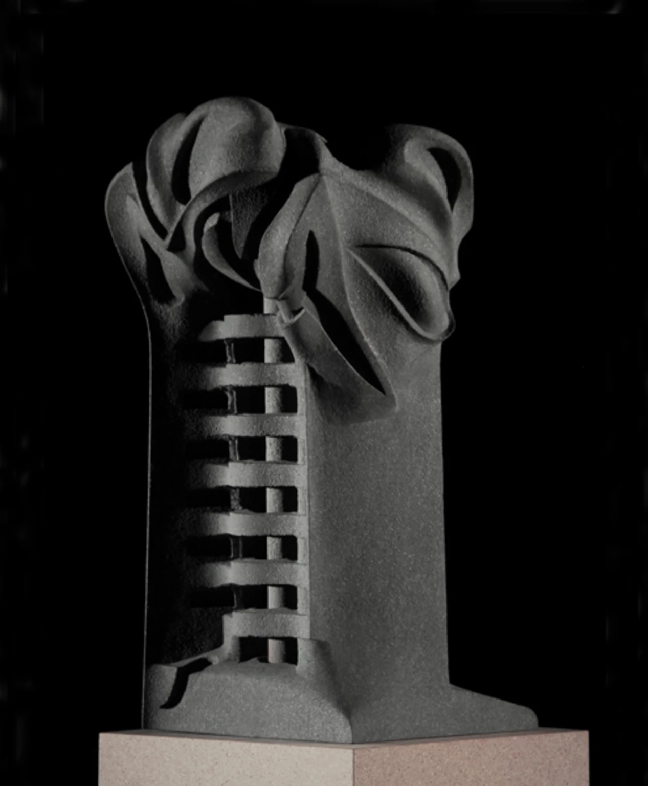 Eső előtt, tűz után IV., 2009 - beton, 70 cm