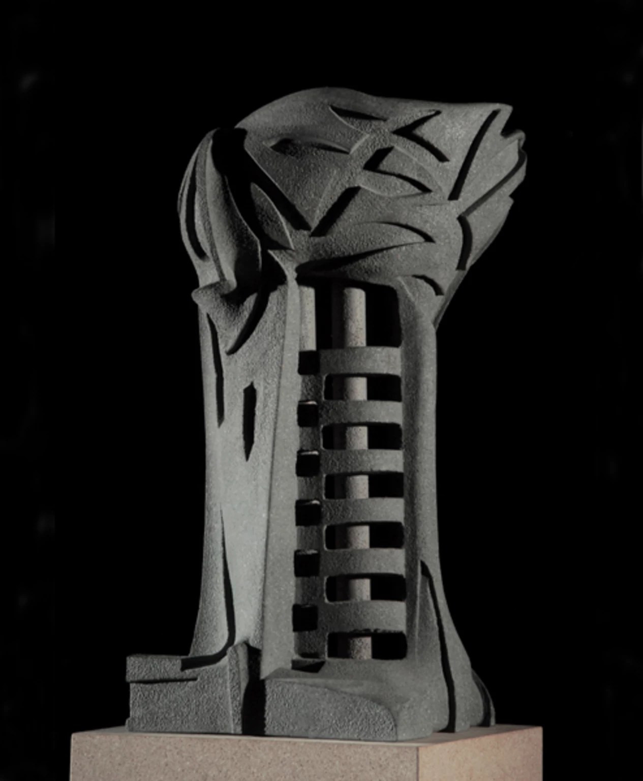 Eső előtt, tűz után IV., 2009 - beton, 70 cm