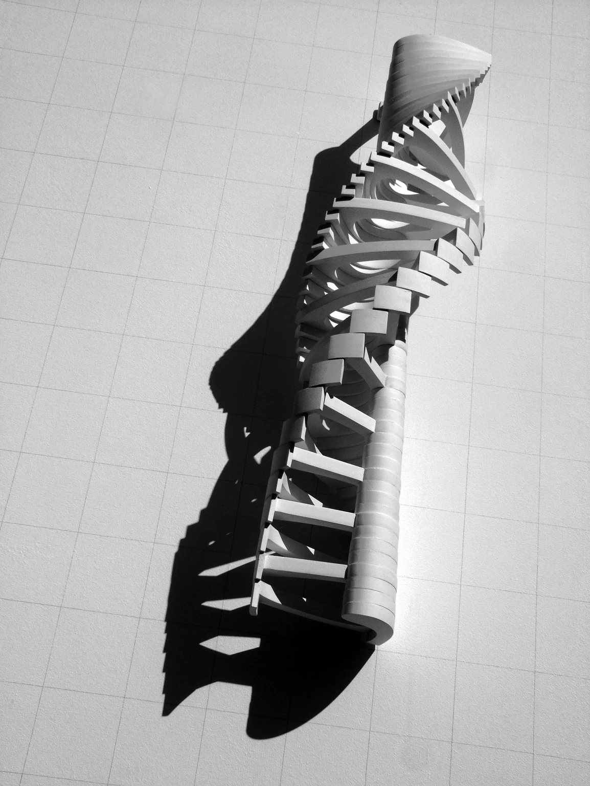 Spirál tanulmány, 2011 - gipsz, 24 x 35 x 27 cm