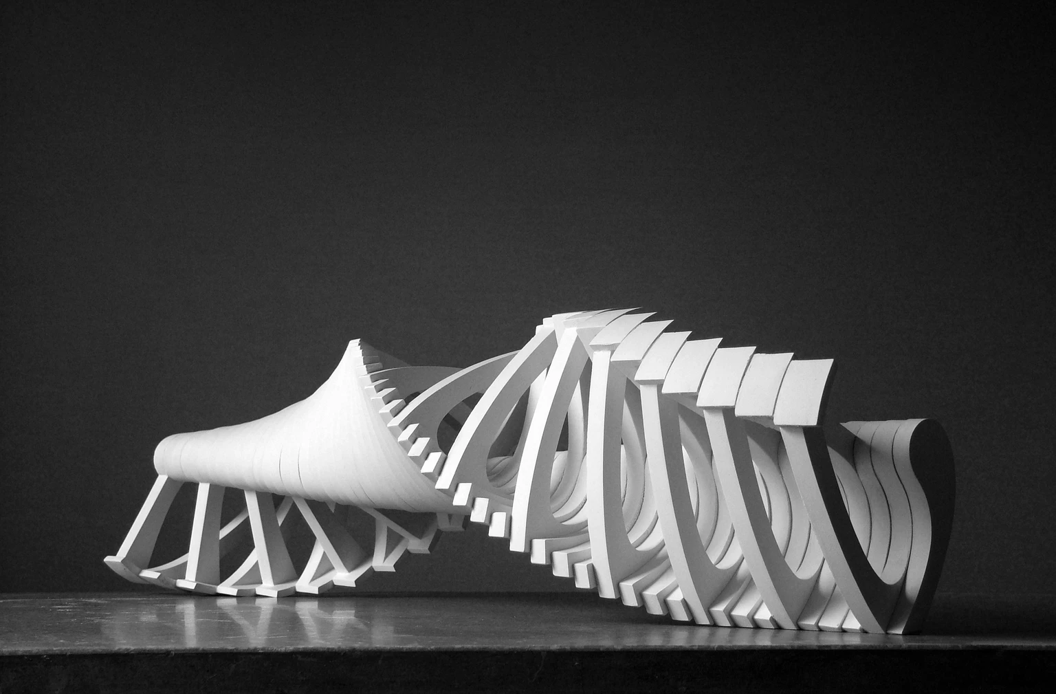 Spirál tanulmány, 2011 - gipsz, 24 x 35 x 27 cm