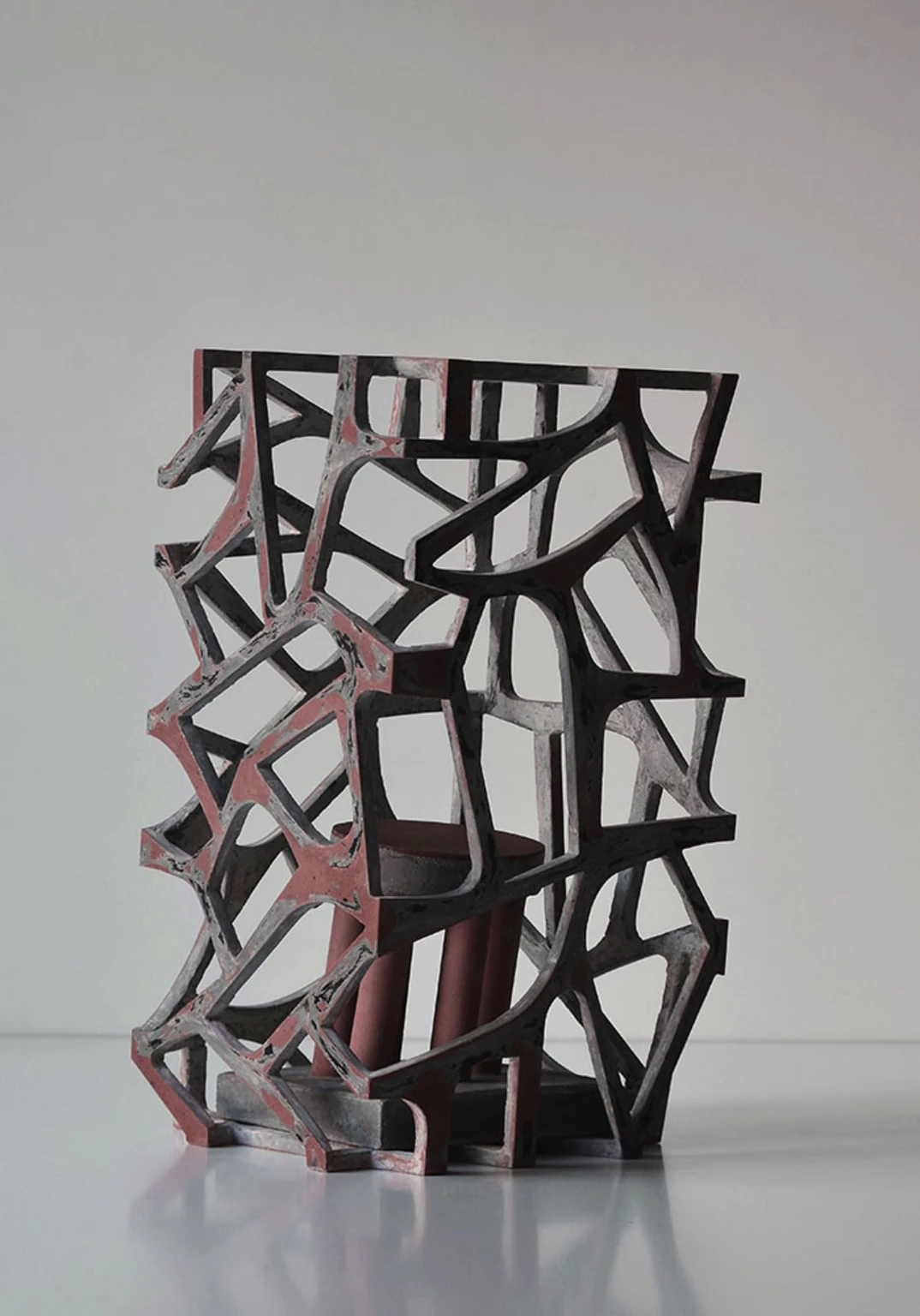 Ki van zárva II., 2015 - beton-kompozit, 41 x 22 x 22 cm