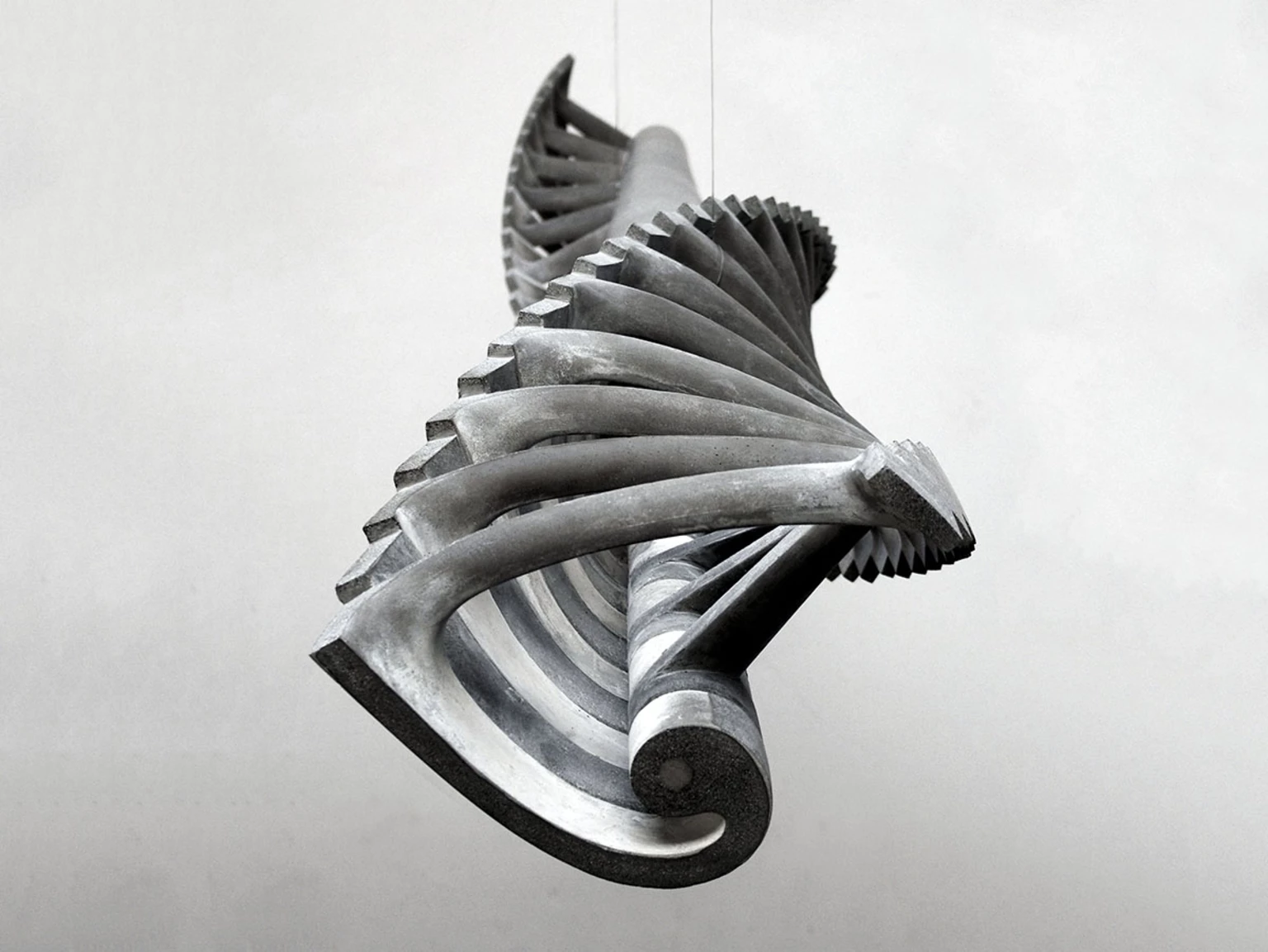 Spirál, 2016 - beton, 200 x 30 x 30 cm