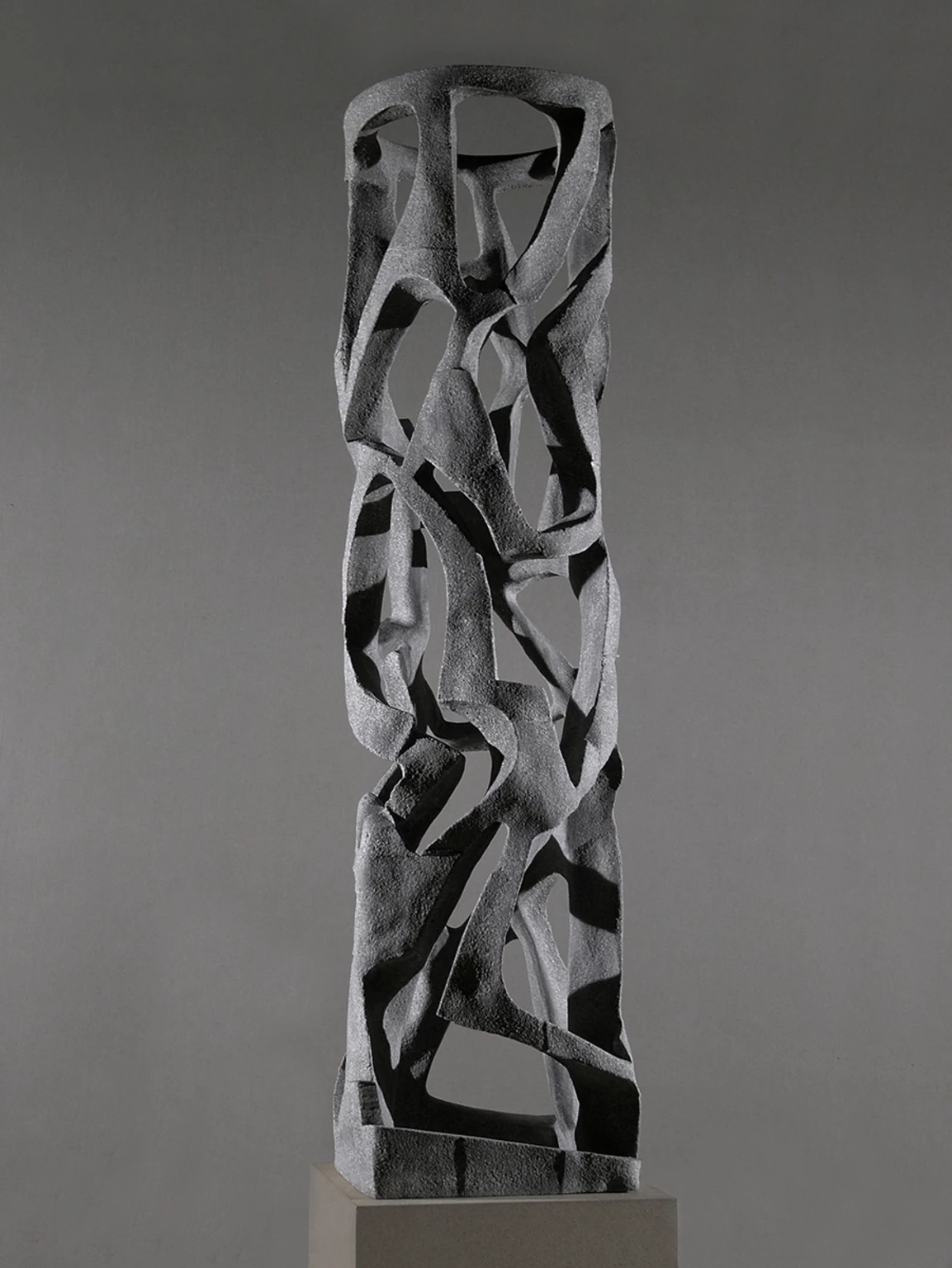 K-oszlop I., 2017 - beton, 137 x 33 x 33 cm