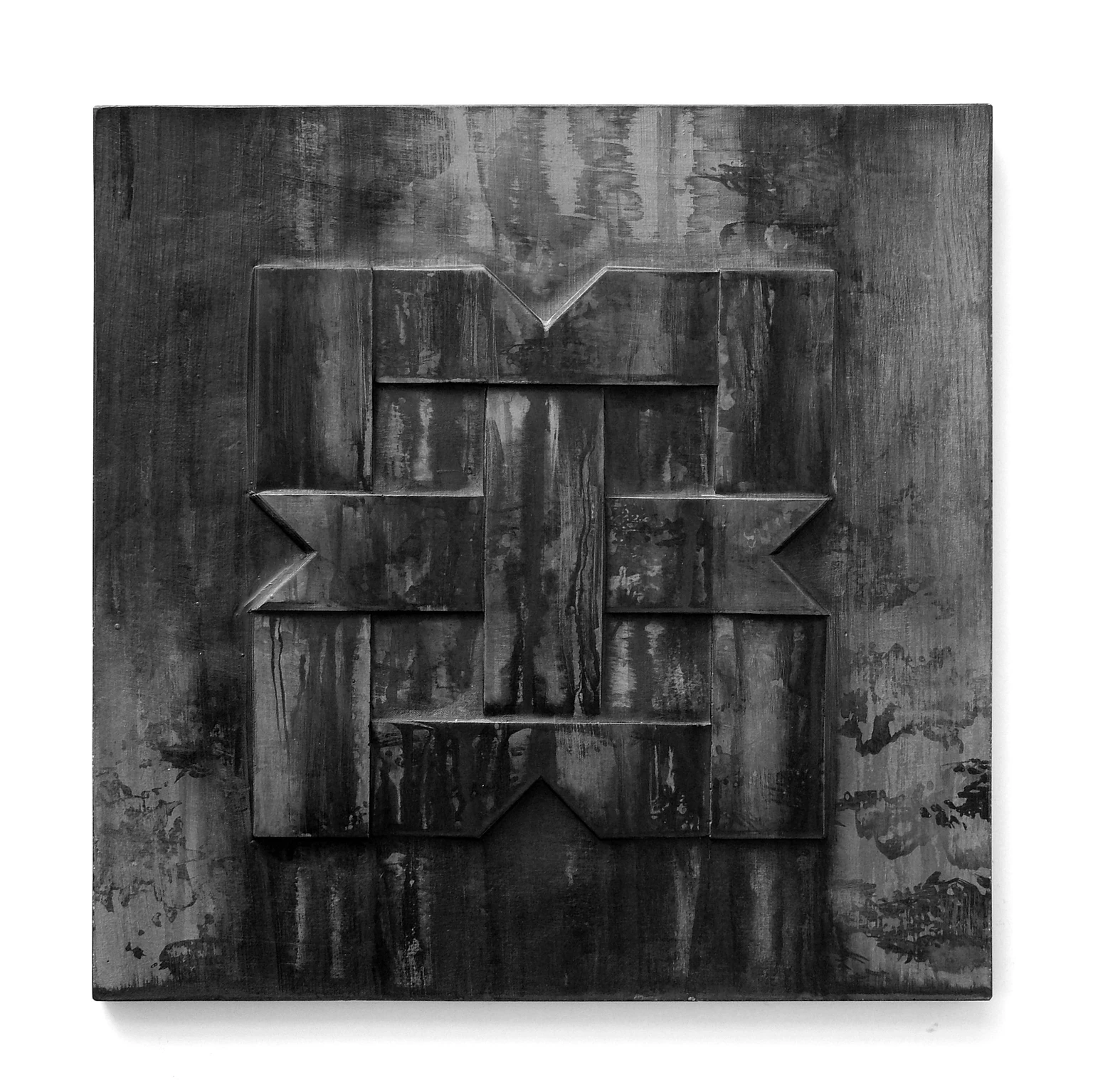 Árnyak XX., 2018 - festett beton relief, 45 x 45 x 1,5 cm