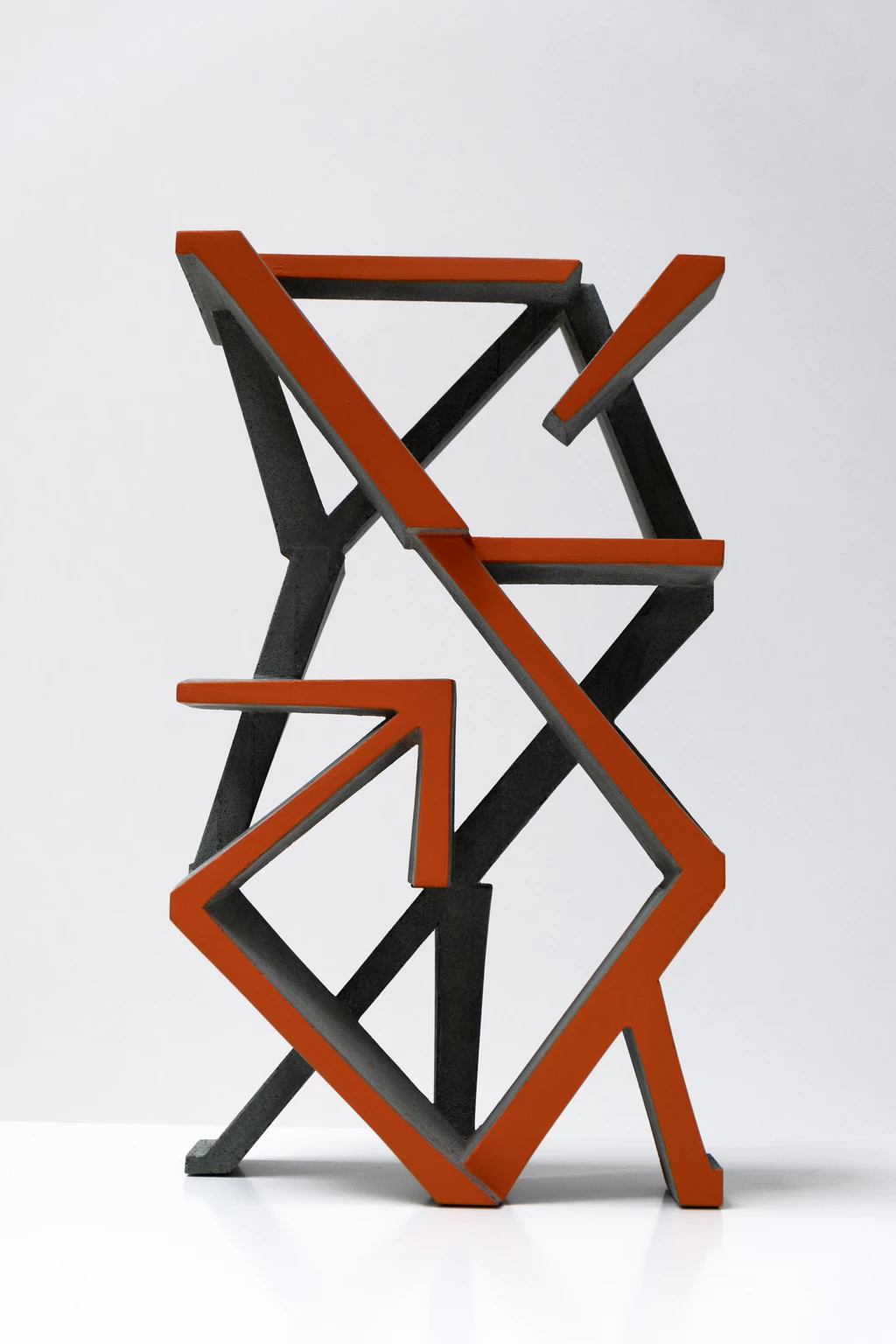 Biner 3., 2020 - anyagában színezett és festett beton, 52 x 30 x 20 cm