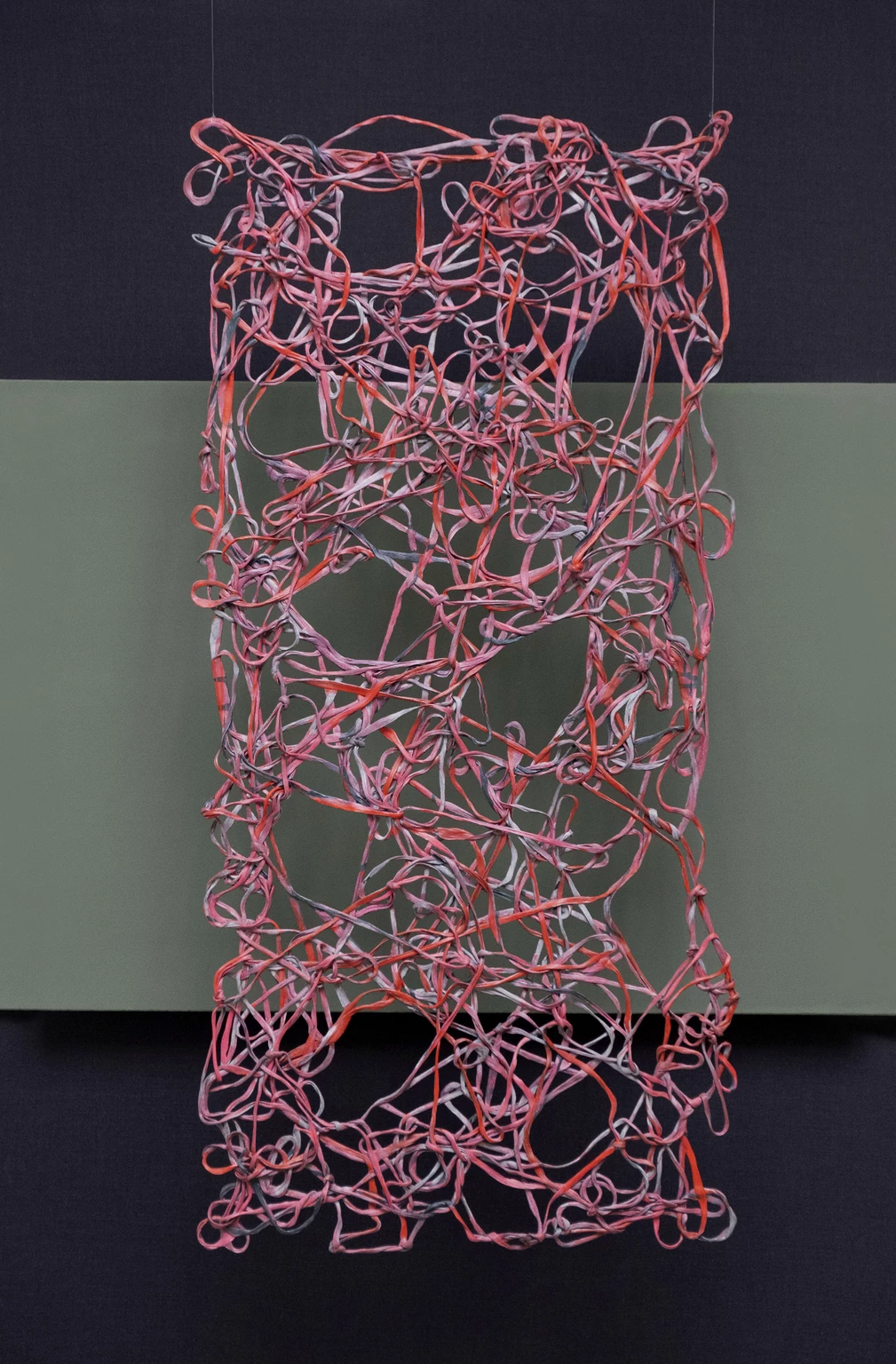 Karbon kor (2021-2022) 10., 2022 - festett CFCM kompozit, 126 x 100 10 cm