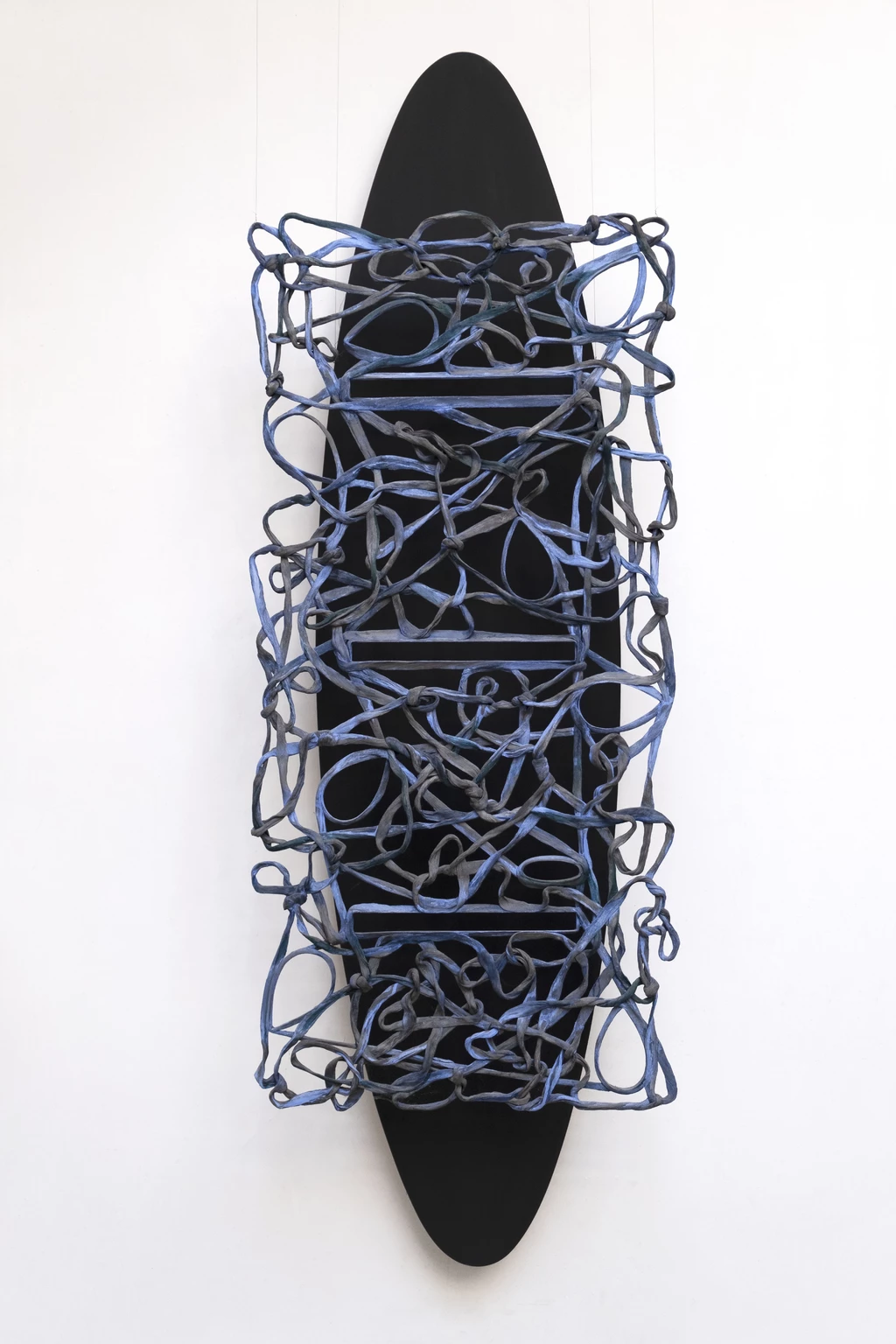 Karbon kor (2021-2022) 13., 2022 - festett CFCM kompozit, 180 x 60 x 12 cm